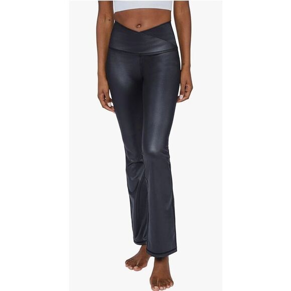 ✨90 Degree By Reflex Faux Leather Flared Leg Yoga Sz Medium Pants✨ - Picture 1 of 9